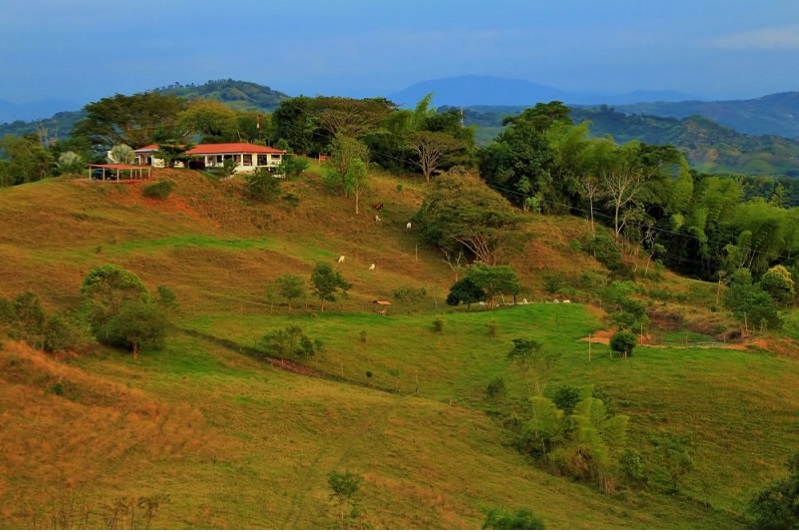finca-altomira-alojamiento-rural-manizales