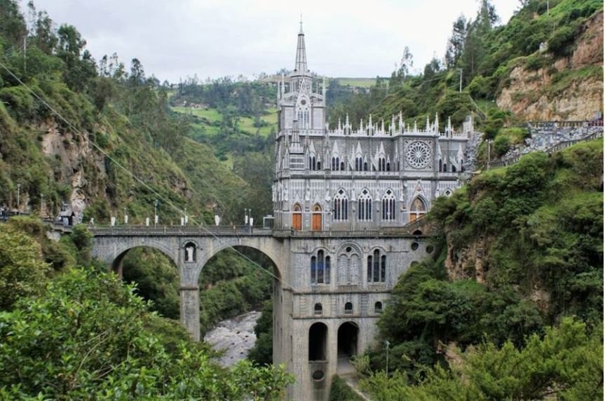 santuario-las-lajas-pasto-ecoturismo-colombia
