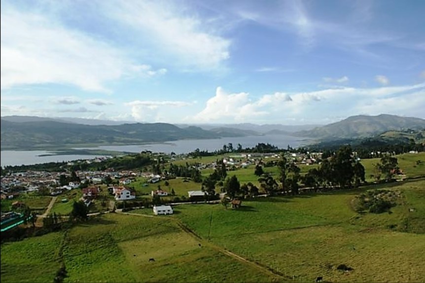 guatavita-cundinamarca-ecoturismo-colombia