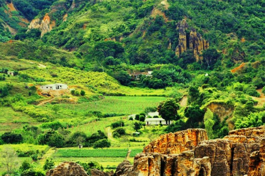 estoraques-norte-de-santander-ecoturismo-colombia-altomira