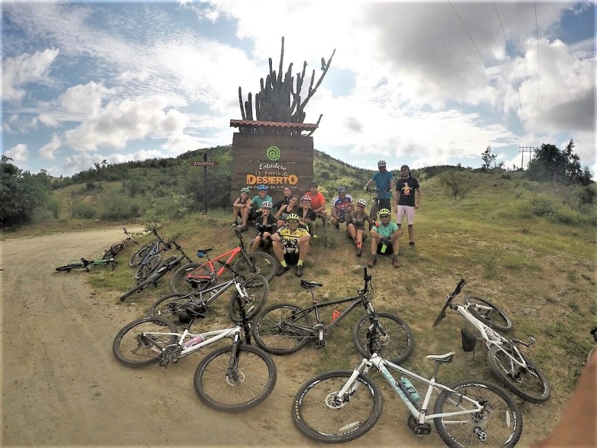 tatacoa-montada-en-bicicleta-huila